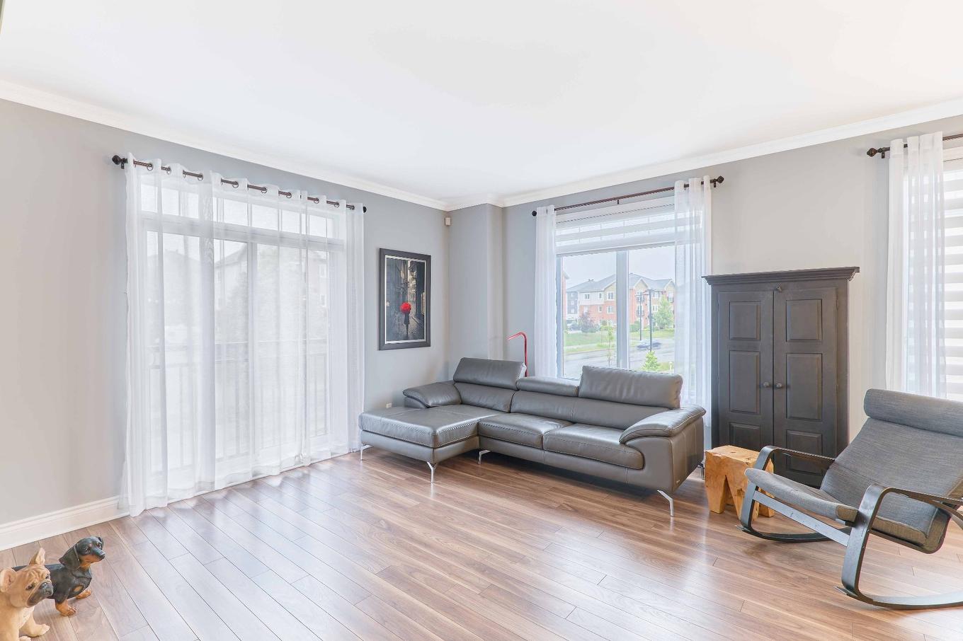 Living room - 201-617 Boul. De La Salette, Saint-Jérôme, QC - Indoor Photo Showing Living Room