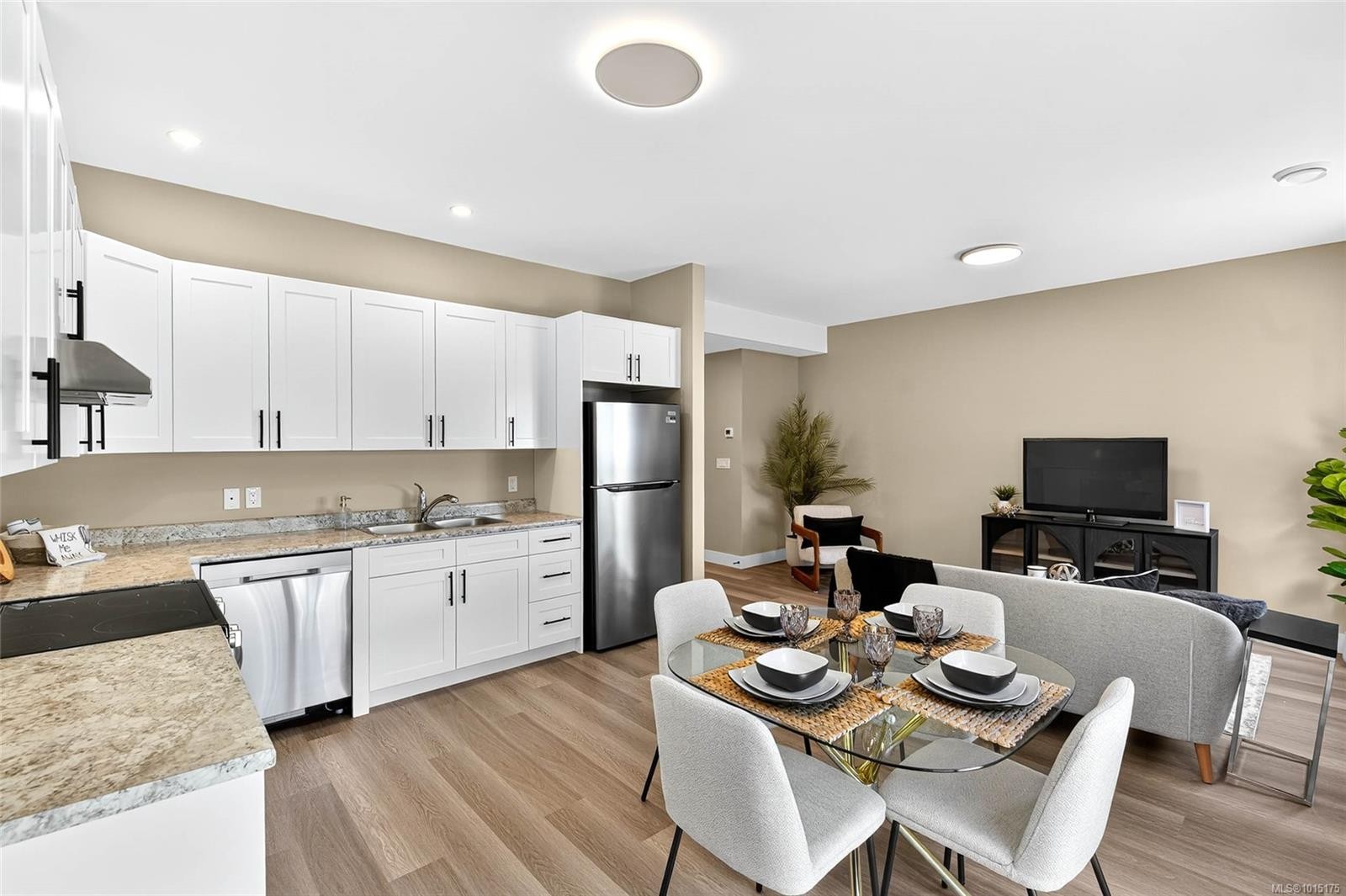 101-5535 Woodland Cres East, Port Alberni, BC - Indoor