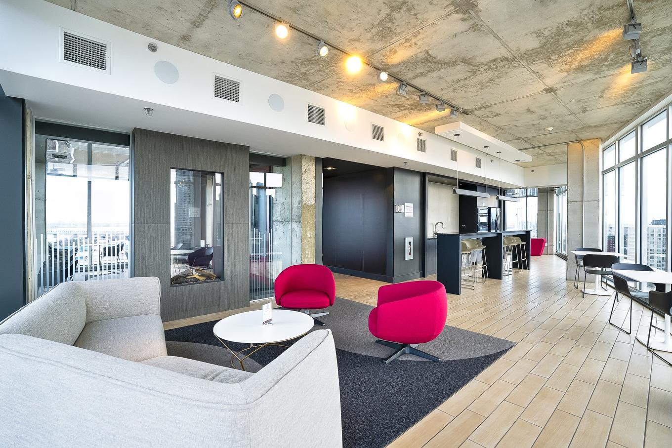 Salle communautaire - 506-888 Rue Wellington, Montréal (Ville-Marie), QC - Indoor Photo Showing Other Room