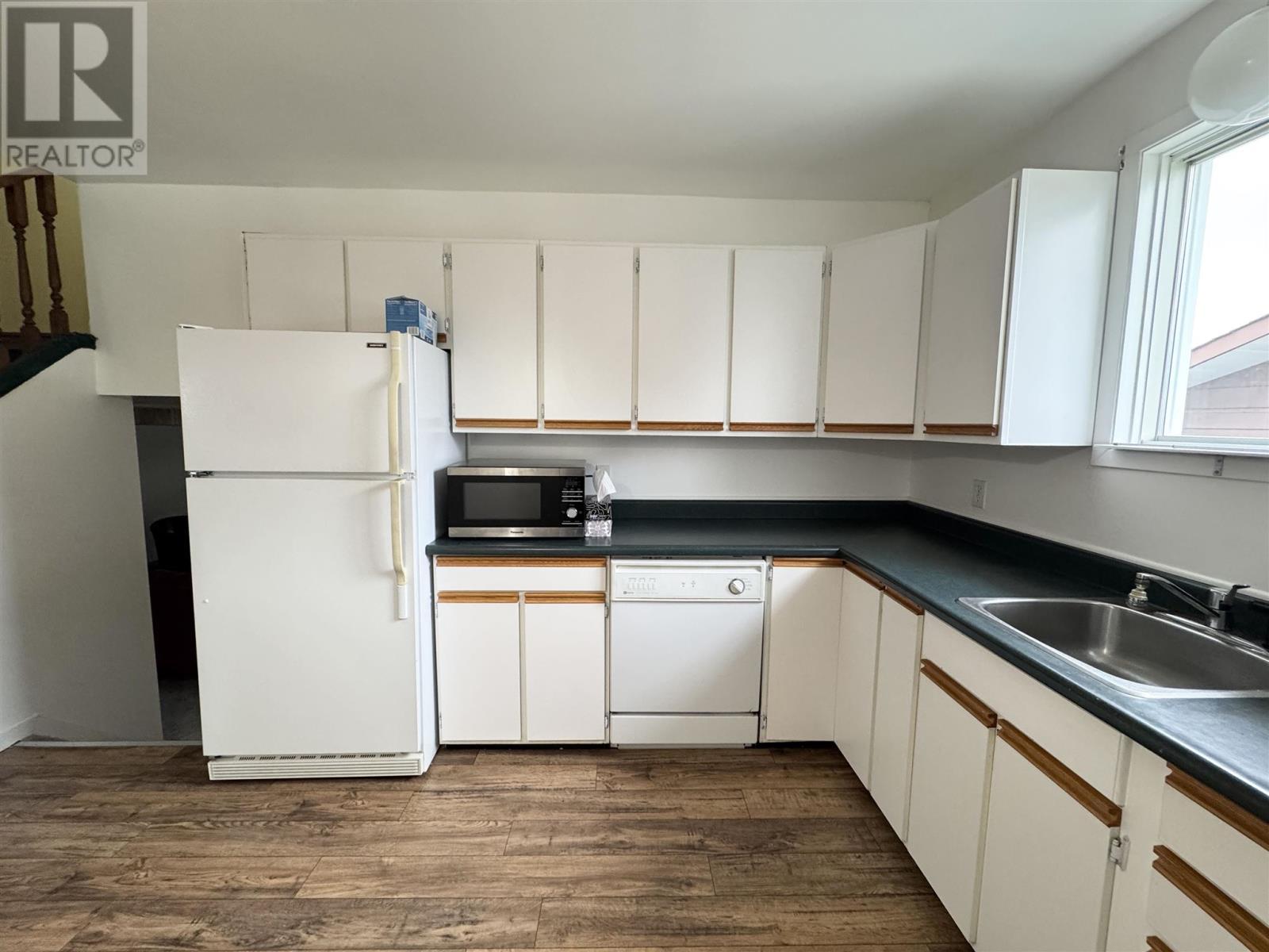 26 Minto St, Chapleau, ON - Indoor Photo Showing Kitchen