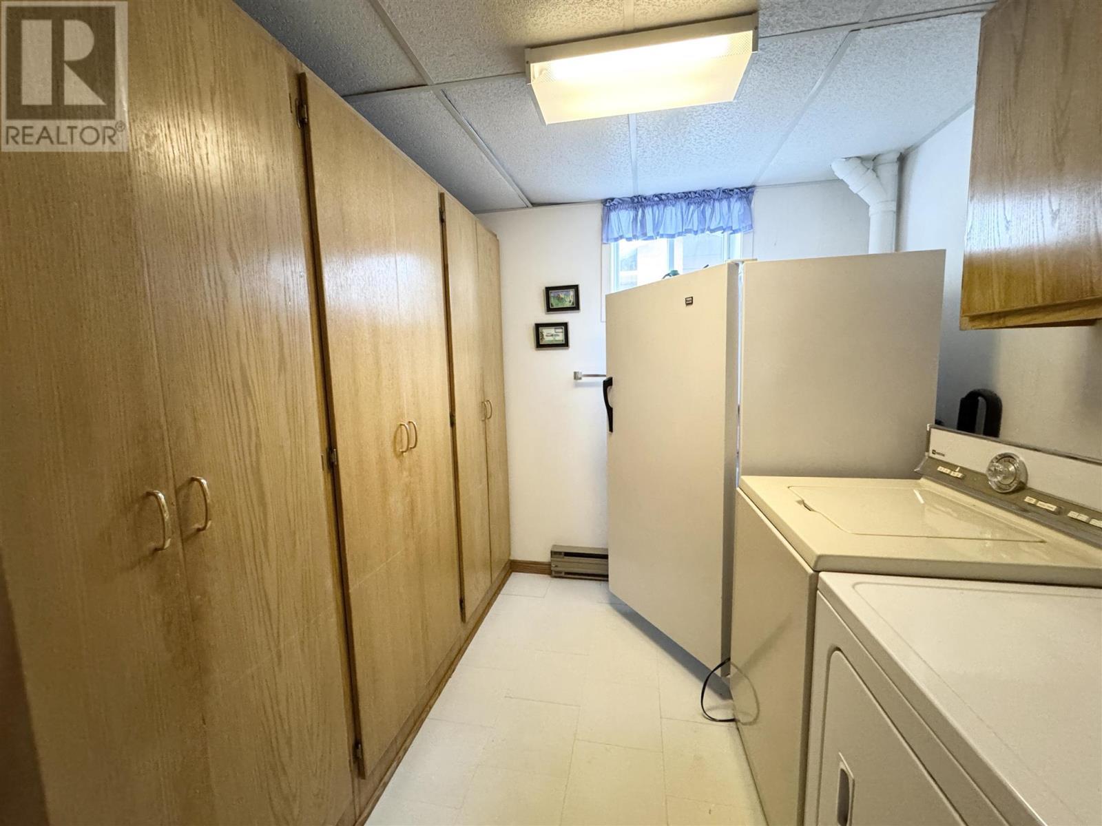 26 Minto St, Chapleau, ON - Indoor Photo Showing Laundry Room