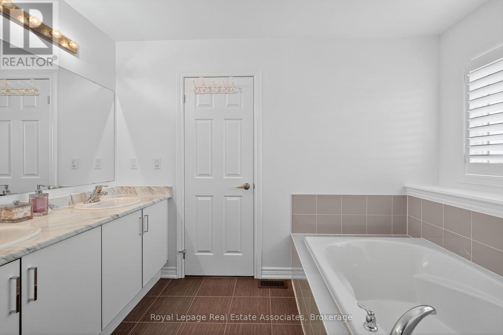 113 Sutcliffe Way, New Tecumseth, ON