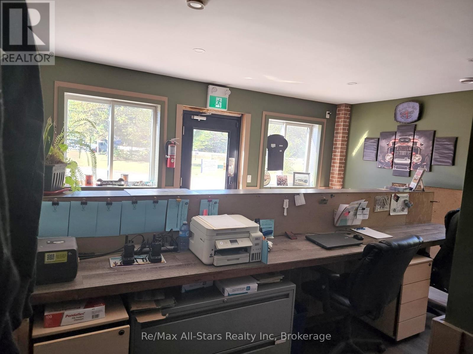 Front Office - 25798 Highway 35 Highway, Lake Of Bays (Franklin), ON