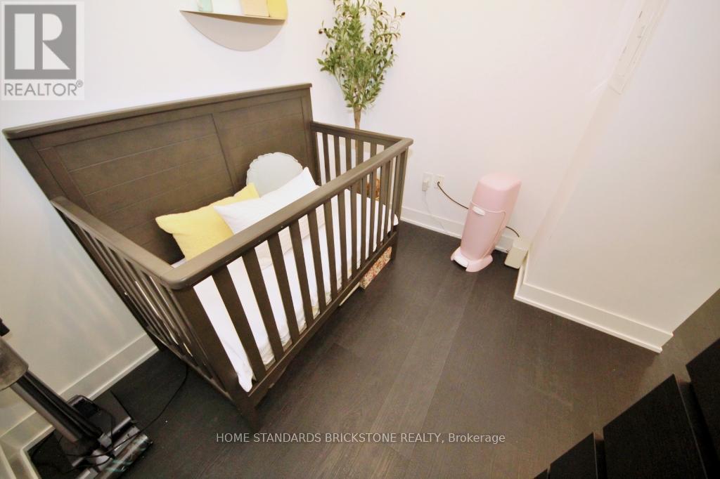 3604 - 2908 Highway 7 Road, Vaughan, ON - Indoor Photo Showing Bedroom