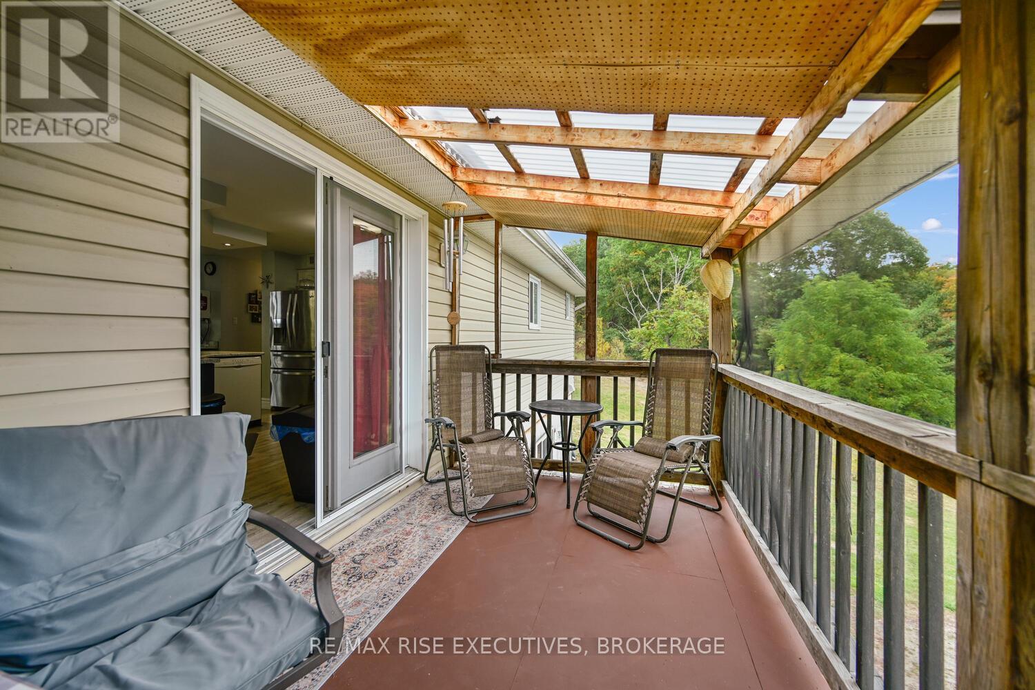 25 Park Street, Leeds And The Thousand Islands, ON - Outdoor With Deck Patio Veranda With Exterior