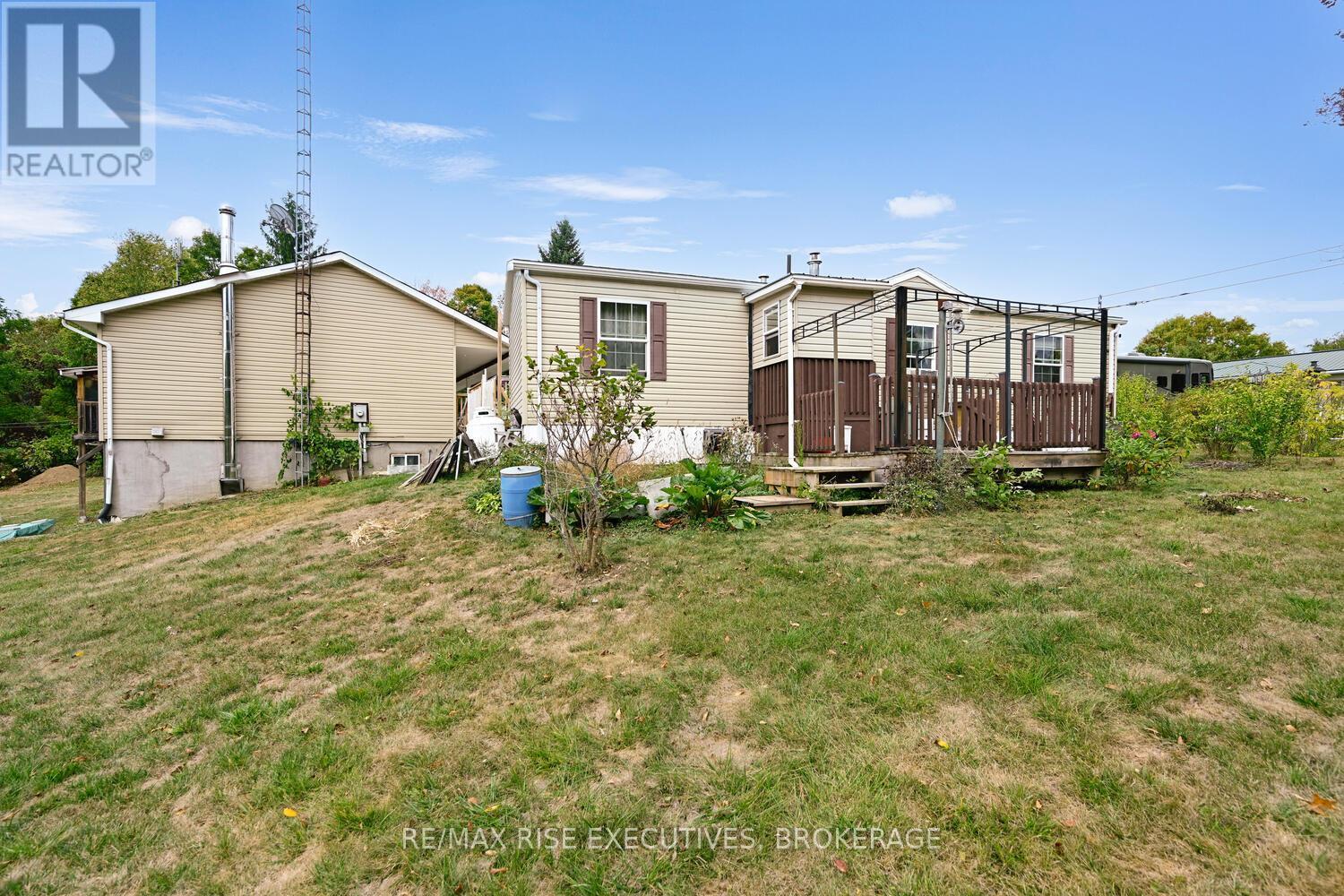 25 Park Street, Leeds And The Thousand Islands, ON - Outdoor