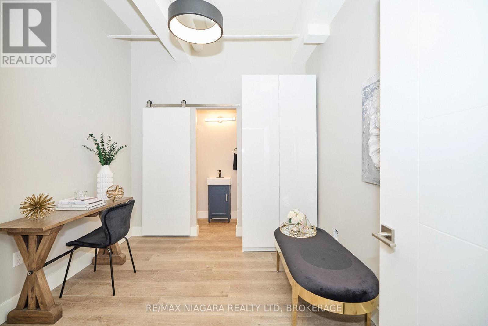 Den has 3 piece ensuite - 201 - 1440 Pelham Street, Pelham (Fonthill), ON