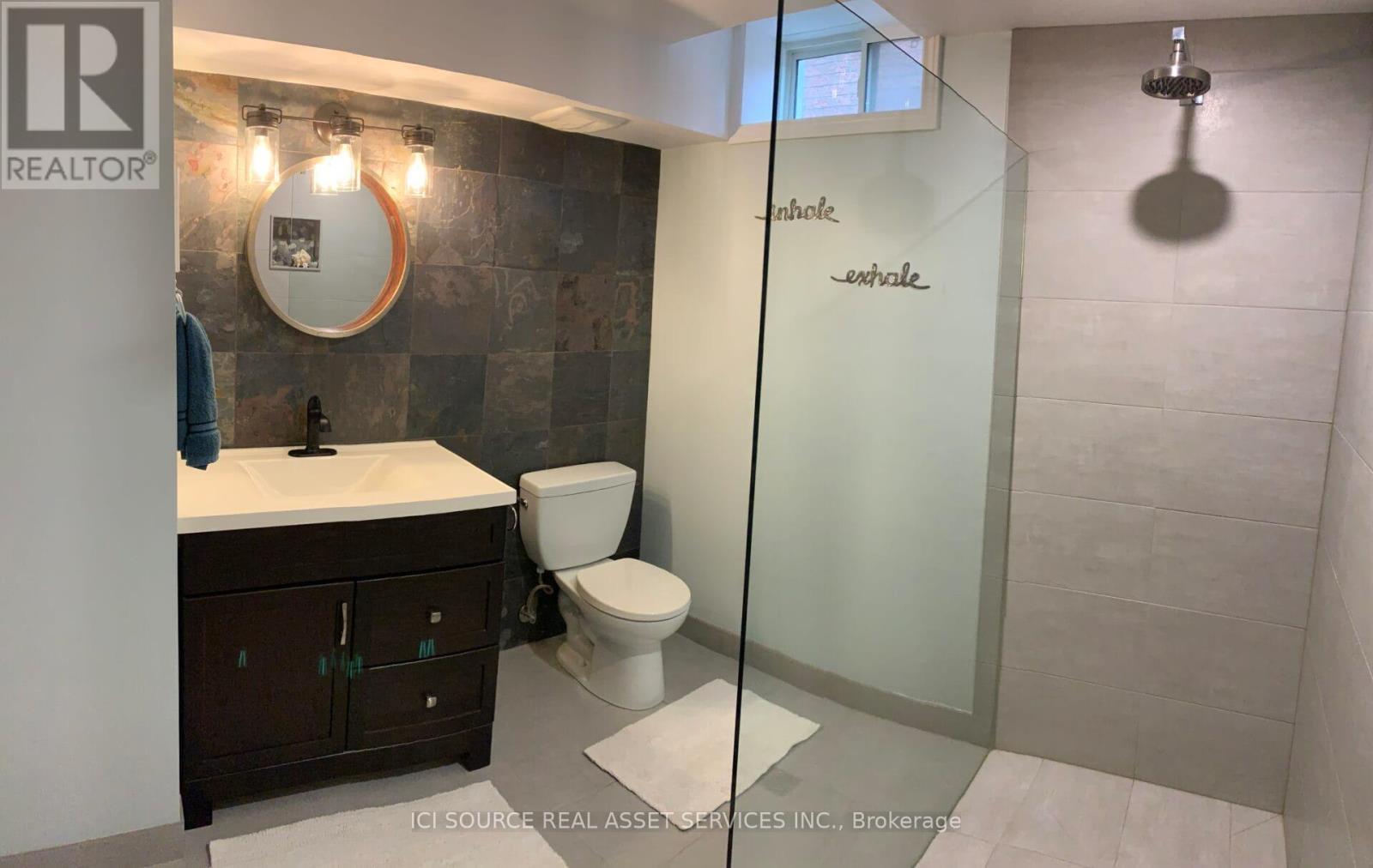 98 Summers Drive, Thorold, ON - Indoor Photo Showing Bathroom