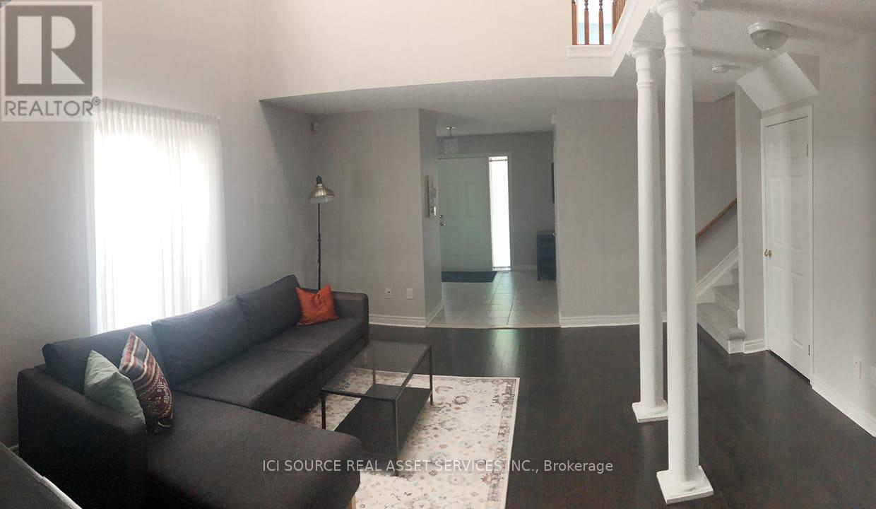 98 Summers Drive, Thorold, ON - Indoor Photo Showing Other Room