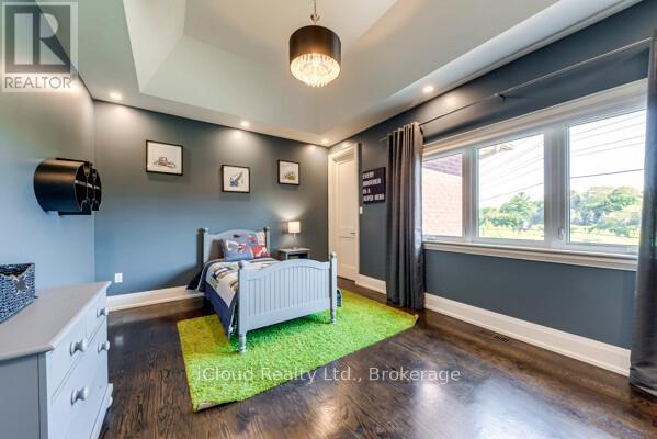 962 Fredonia Drive, Mississauga, ON - Indoor