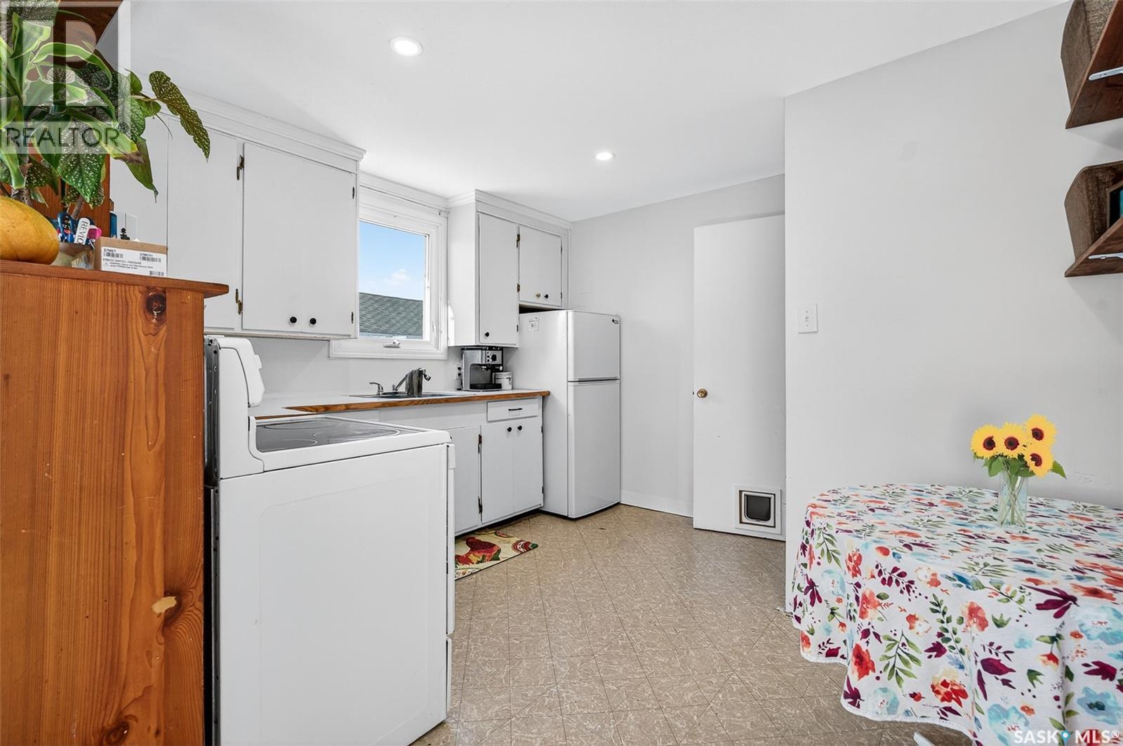 Kalium Road Acreage, Pense Rm No. 160, SK - Indoor Photo Showing Kitchen