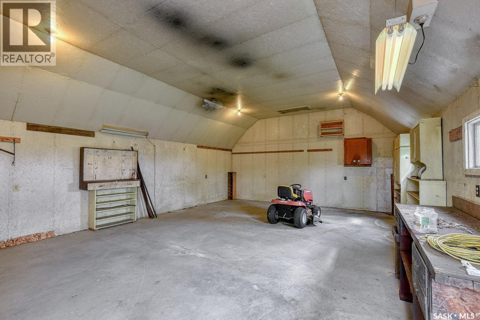 Kalium Road Acreage, Pense Rm No. 160, SK - Indoor Photo Showing Garage