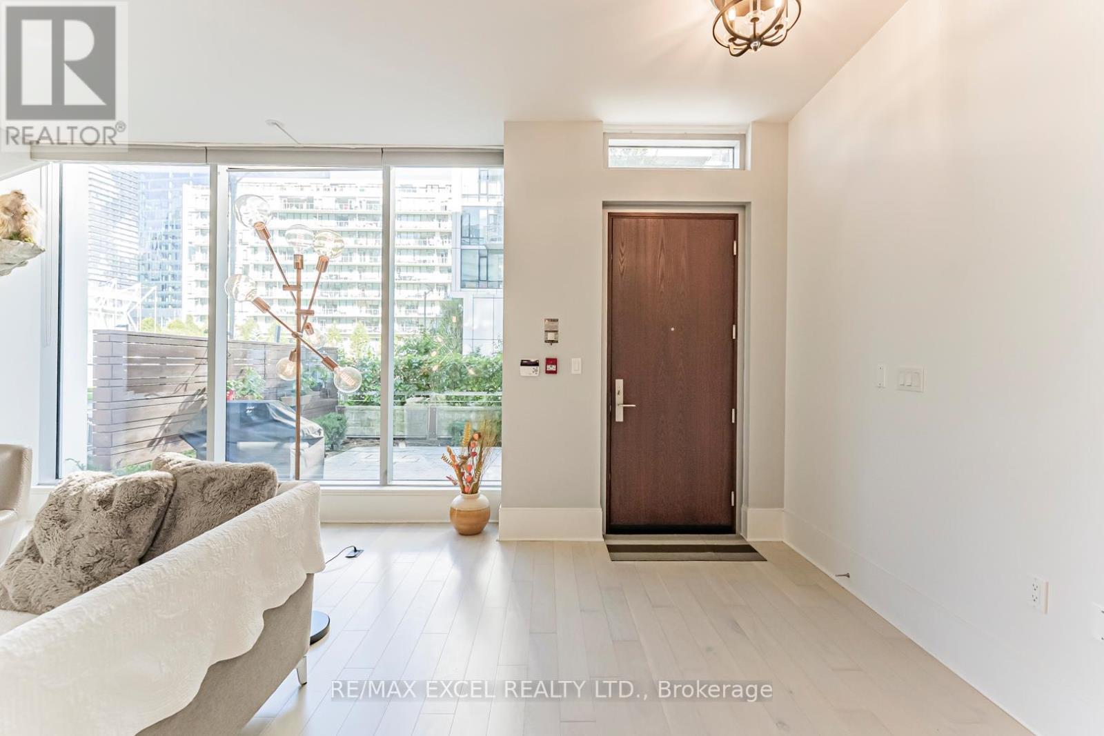 Th127 - 29 Queens Quay E, Toronto, ON - Indoor Photo Showing Other Room