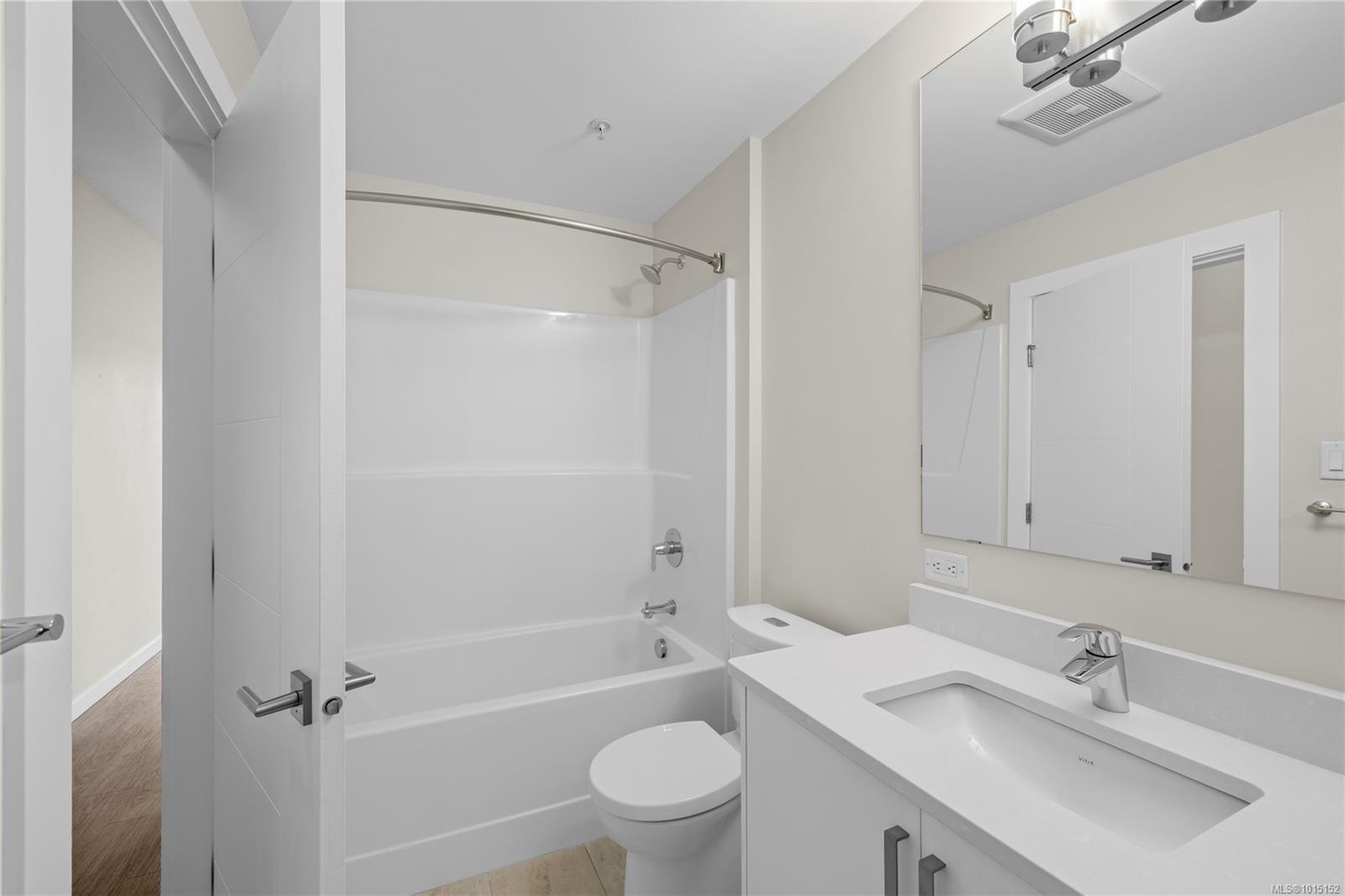 309-91 Chapel St, Nanaimo, BC - Indoor Photo Showing Bathroom