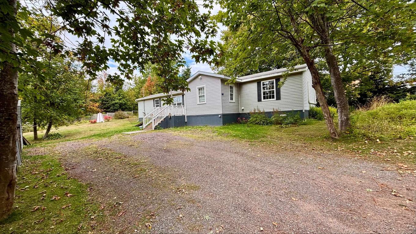 7 Sterns Avenue, Souris, PE