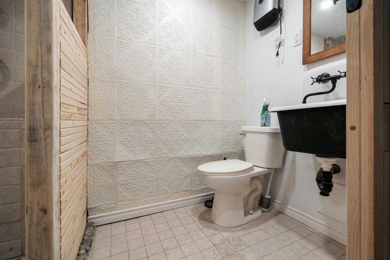 90 High Street, Trenton, NS