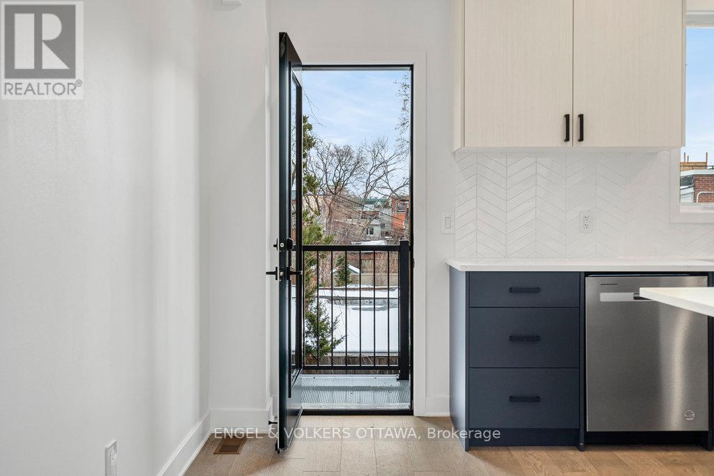 73 Parent Avenue, Ottawa, ON - Indoor