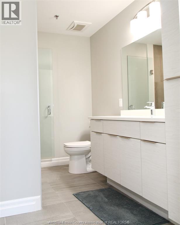 728 Brownstone Drive Unit# 609, Lakeshore, ON - Indoor Photo Showing Bathroom