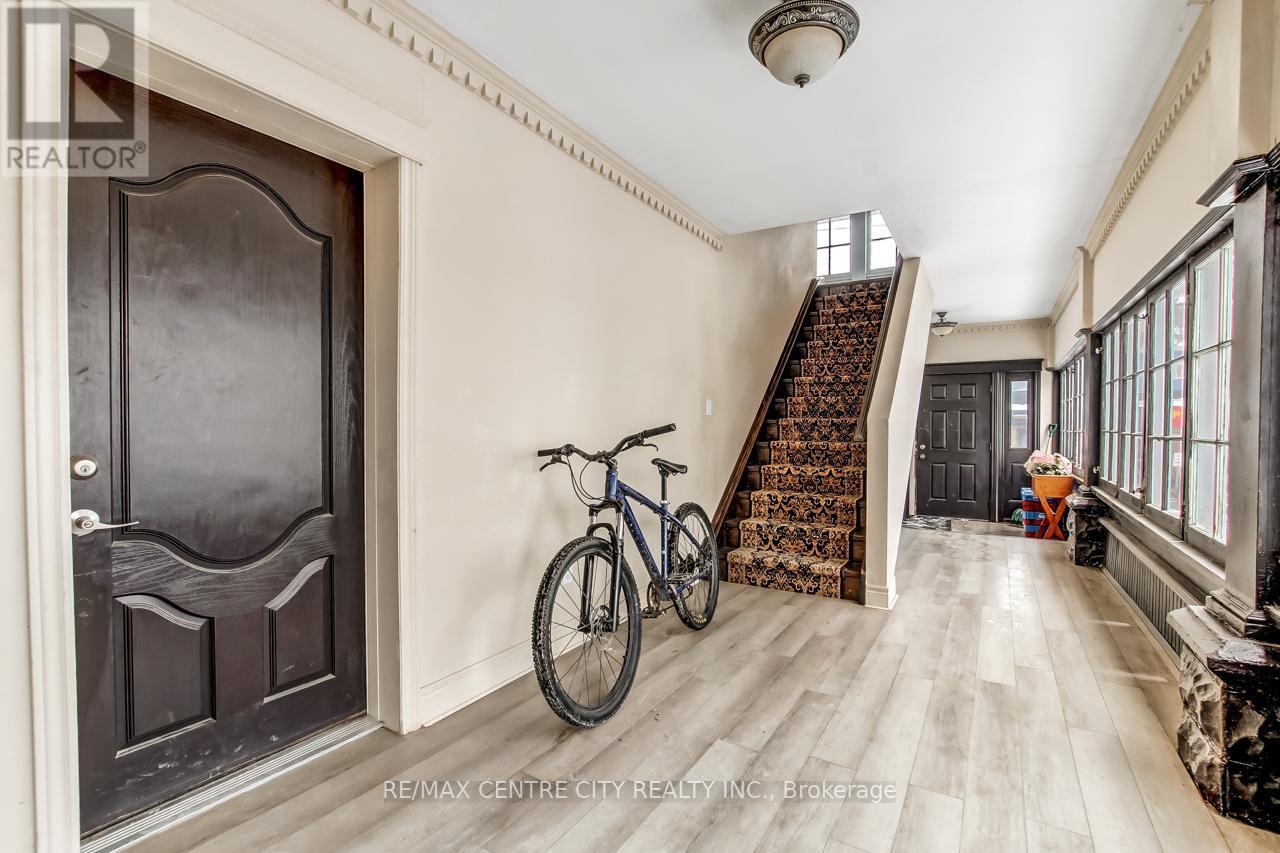 328 Erie Street, Central Elgin (Port Stanley), ON - Indoor Photo Showing Other Room