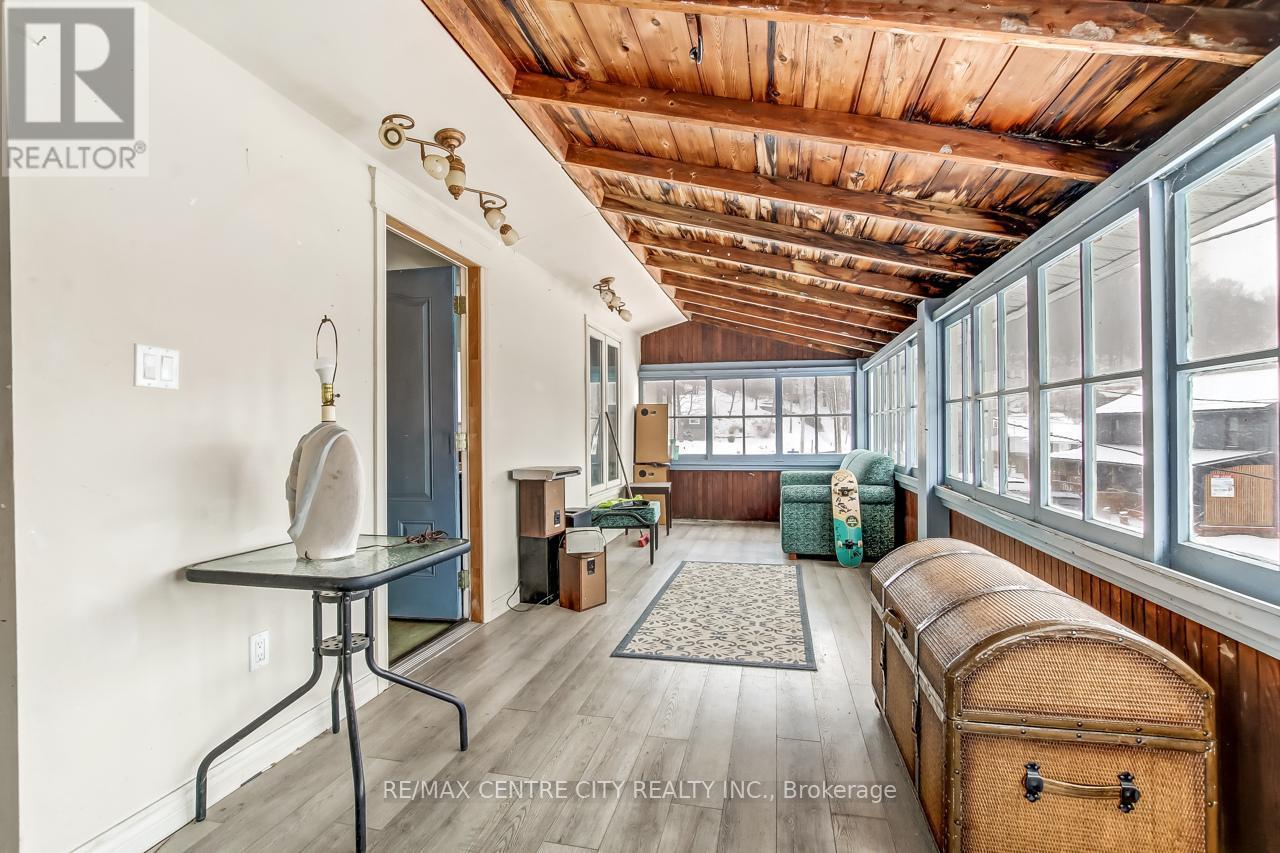 328 Erie Street, Central Elgin (Port Stanley), ON - Indoor Photo Showing Other Room