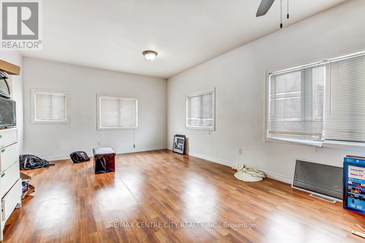 328 Erie Street, Central Elgin (Port Stanley), ON - Indoor