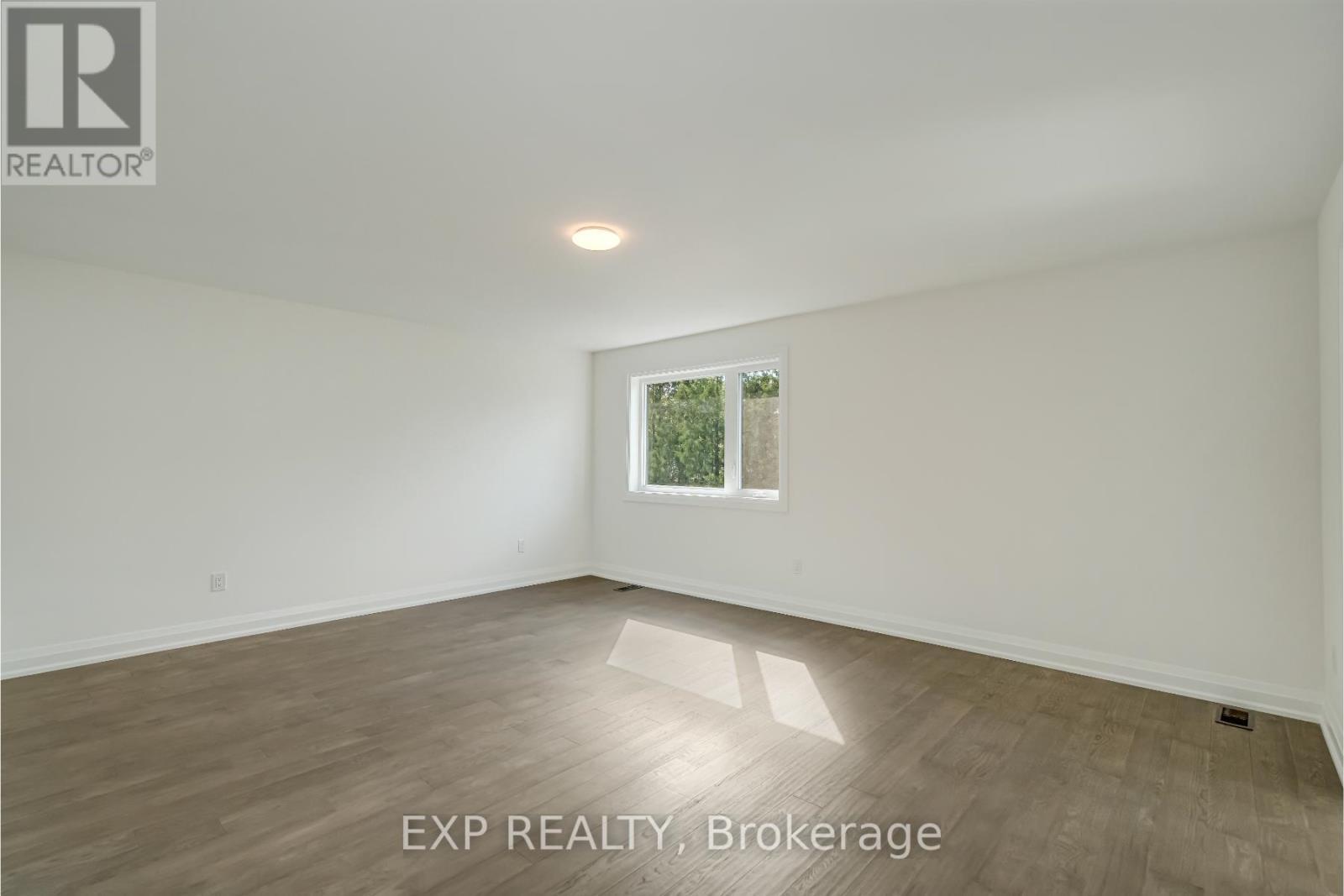 3400 Carter Common, Burlington, ON - Indoor Photo Showing Other Room