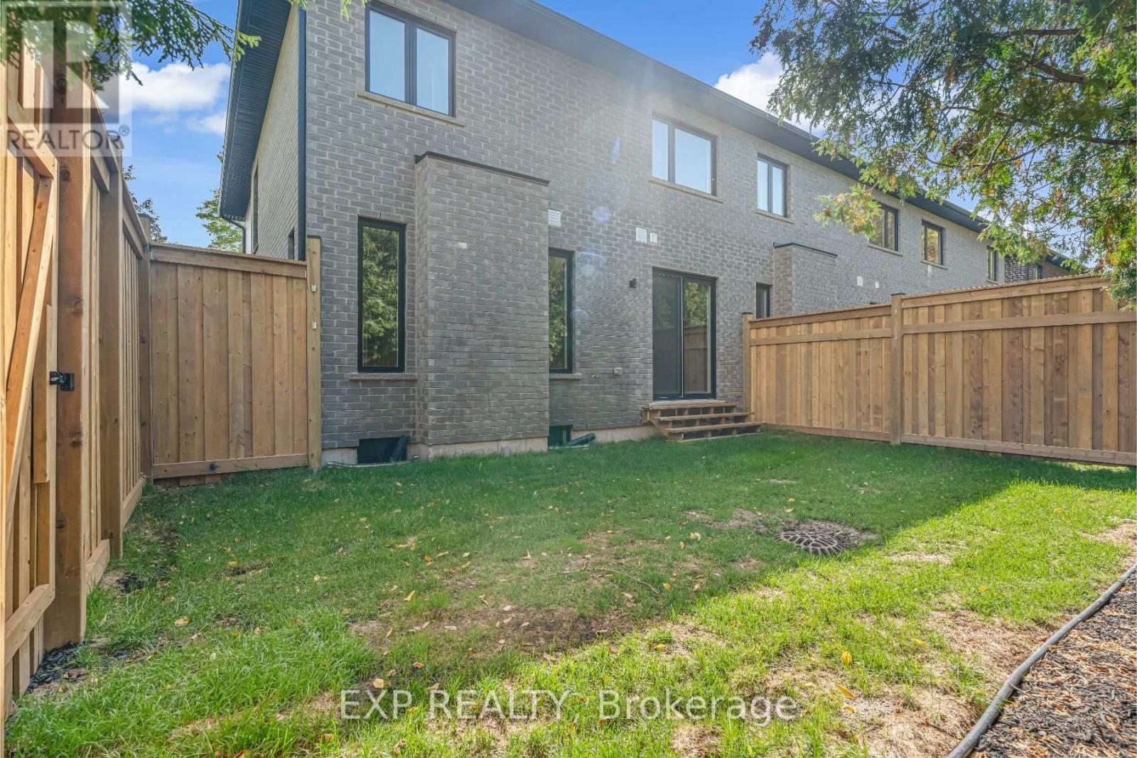 3400 Carter Common, Burlington, ON - Outdoor With Exterior