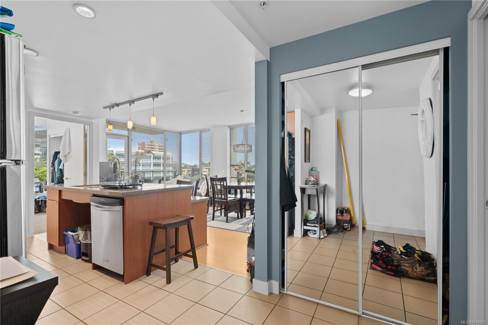 606-760 Johnson St, Victoria, BC - Indoor Photo Showing Other Room