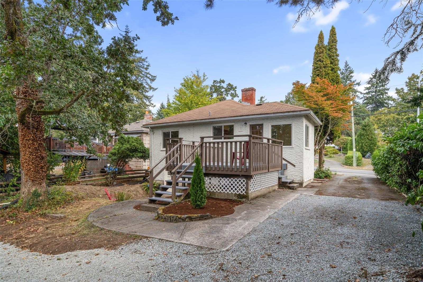 1075 Burnside Rd West, Saanich, BC