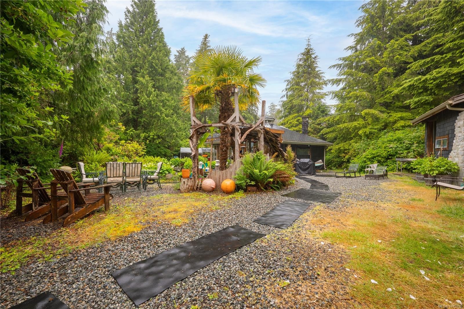 1364 Chesterman Beach Rd, Tofino, BC
