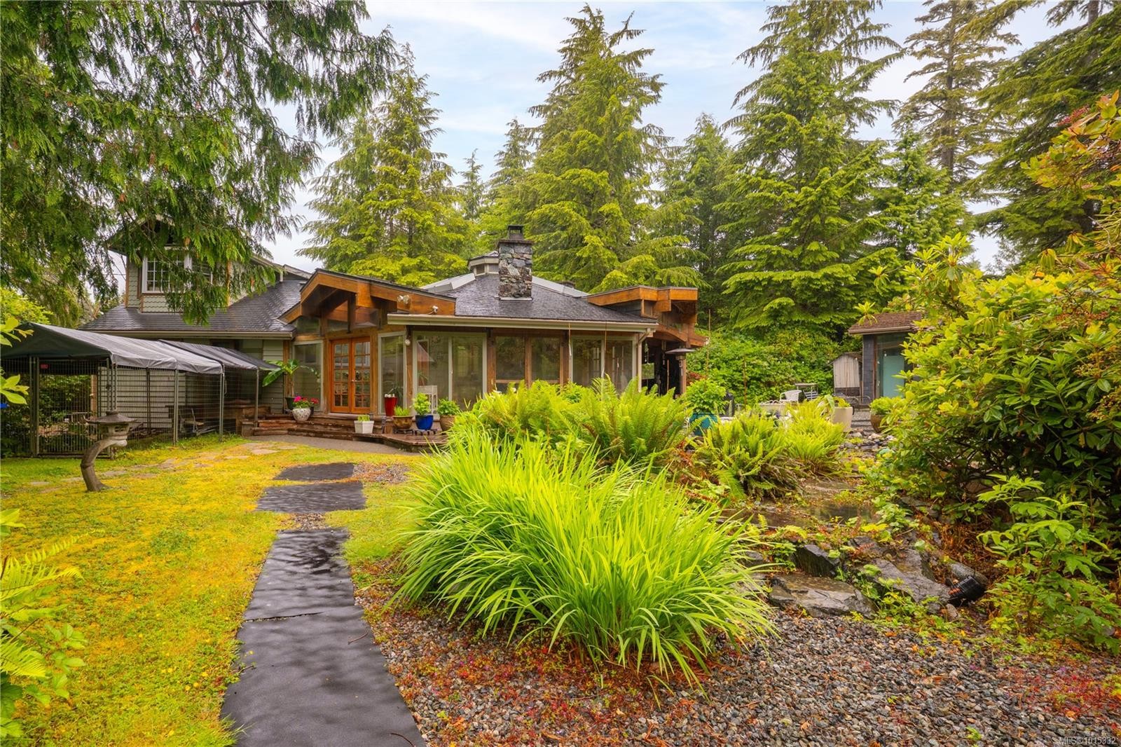 1364 Chesterman Beach Rd, Tofino, BC