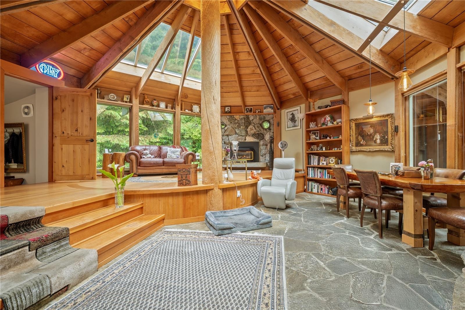 1364 Chesterman Beach Rd, Tofino, BC