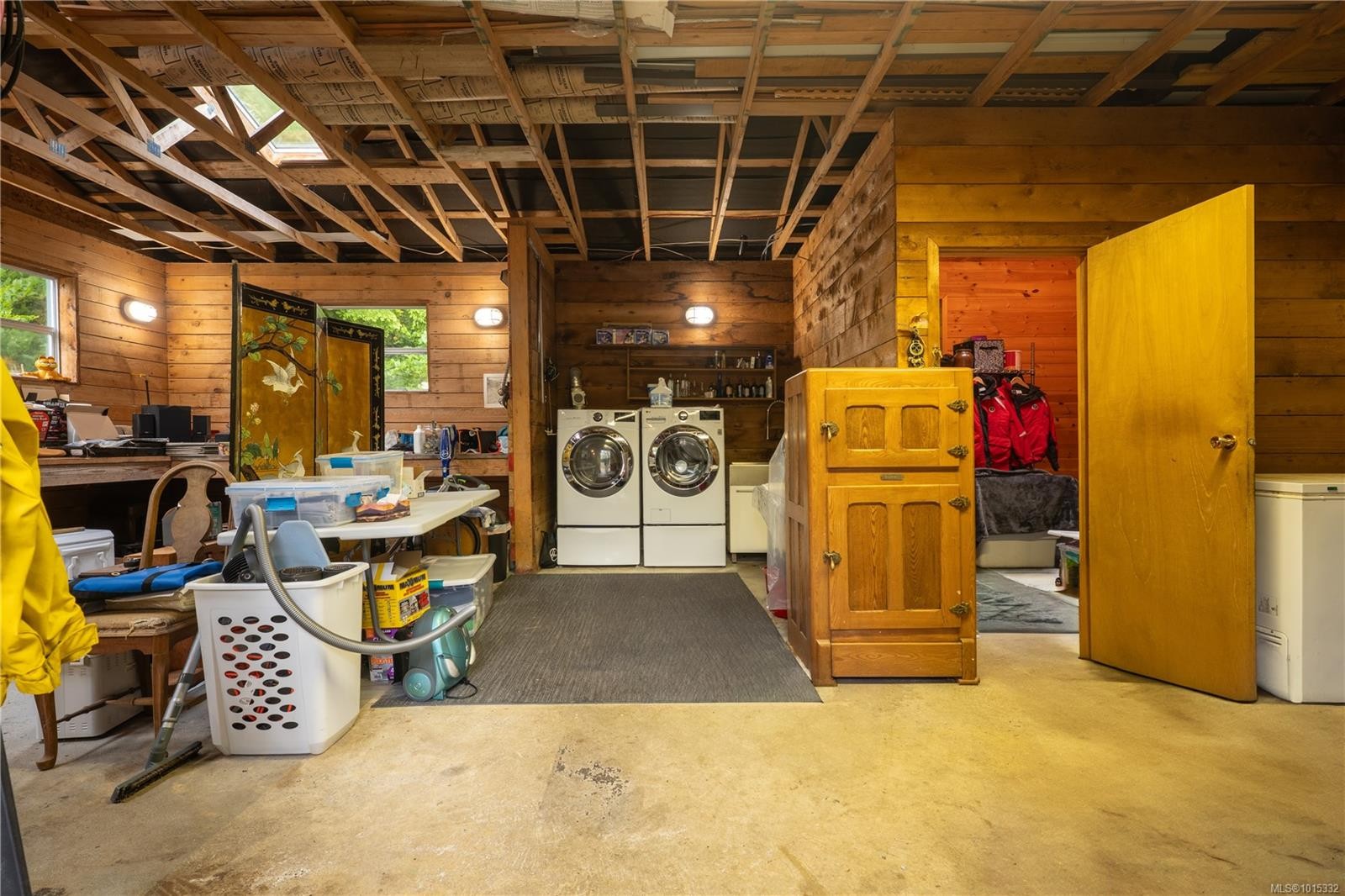 1364 Chesterman Beach Rd, Tofino, BC