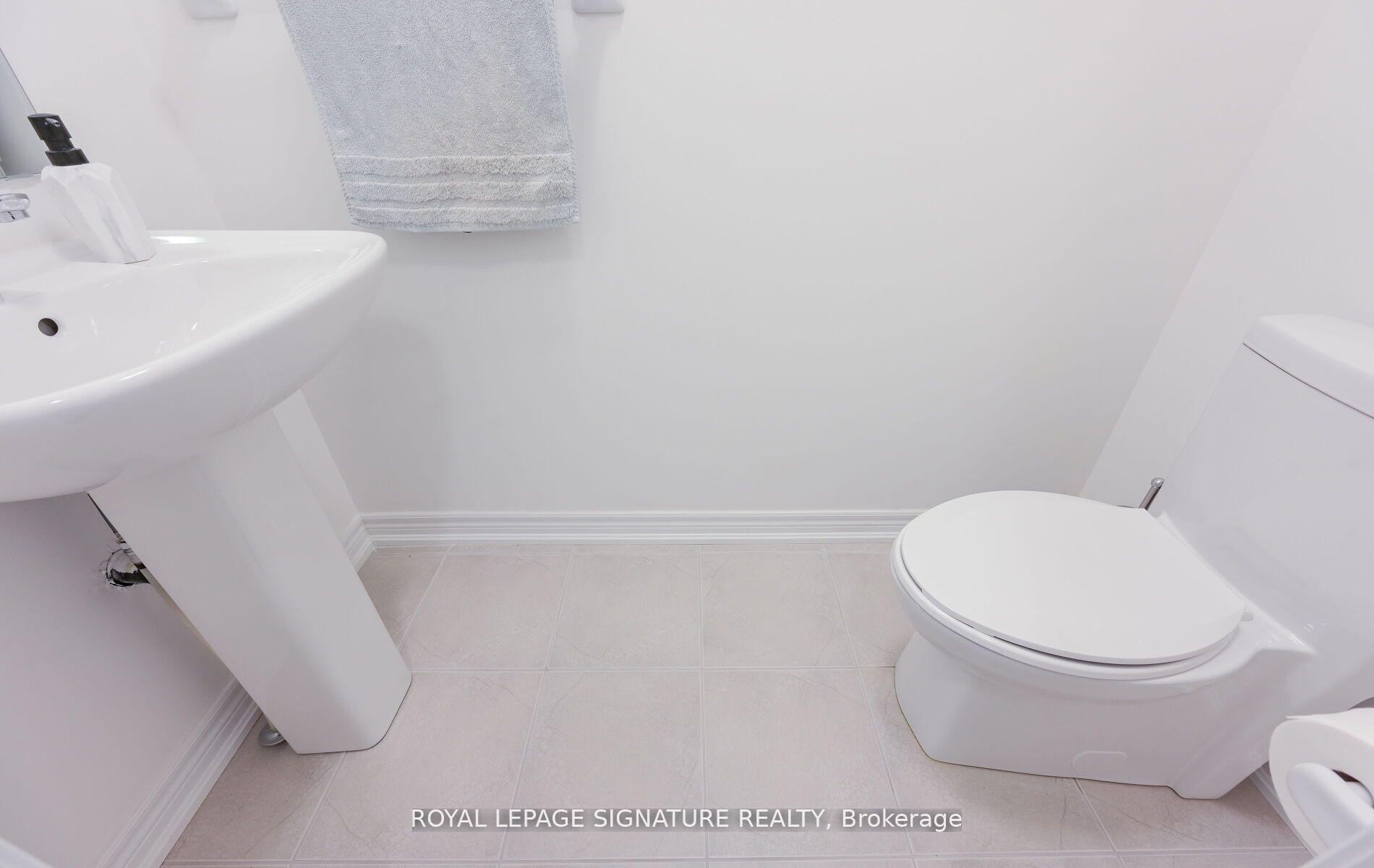 31 Faye Street, Brampton, ON - Indoor Photo Showing Bathroom