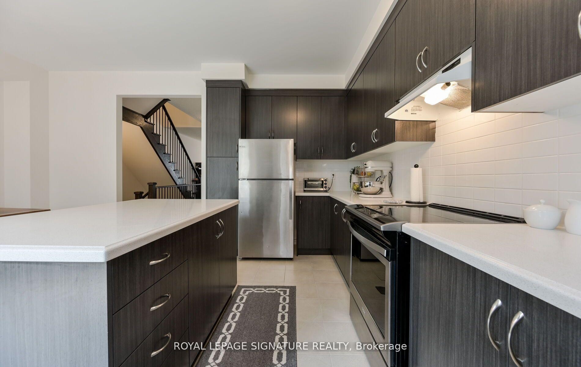 31 Faye Street, Brampton, ON - Indoor Photo Showing Kitchen