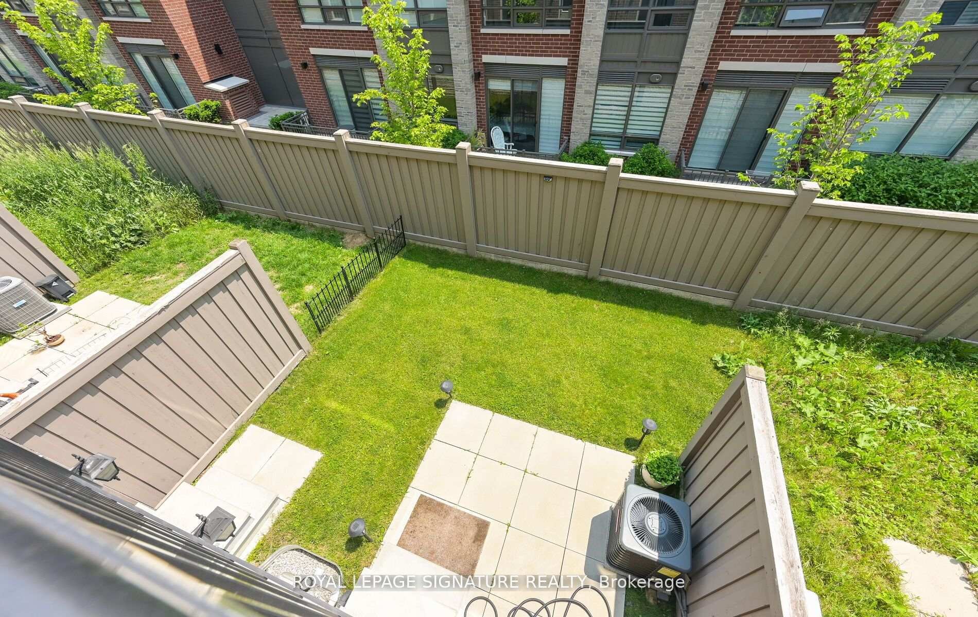 31 Faye Street, Brampton, ON - Outdoor