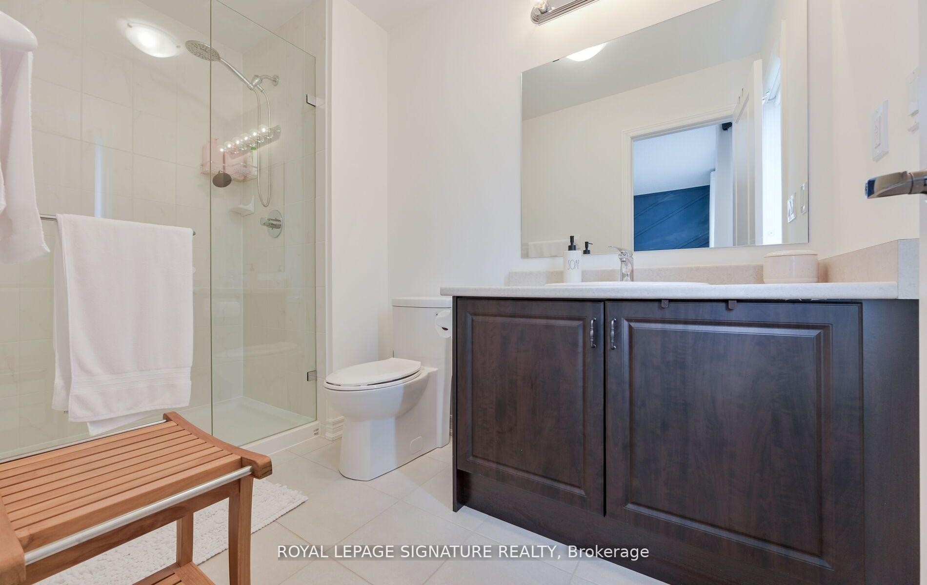 31 Faye Street, Brampton, ON - Indoor Photo Showing Bathroom