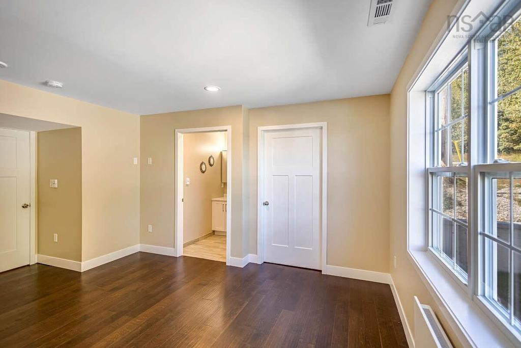 11 Lions Club Road, Fox Point, NS