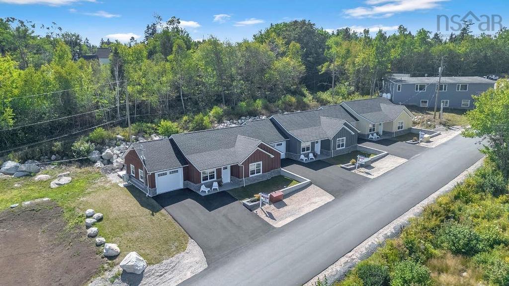 11 Lions Club Road, Fox Point, NS