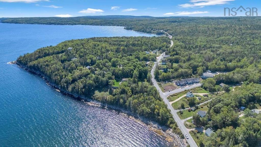 11 Lions Club Road, Fox Point, NS