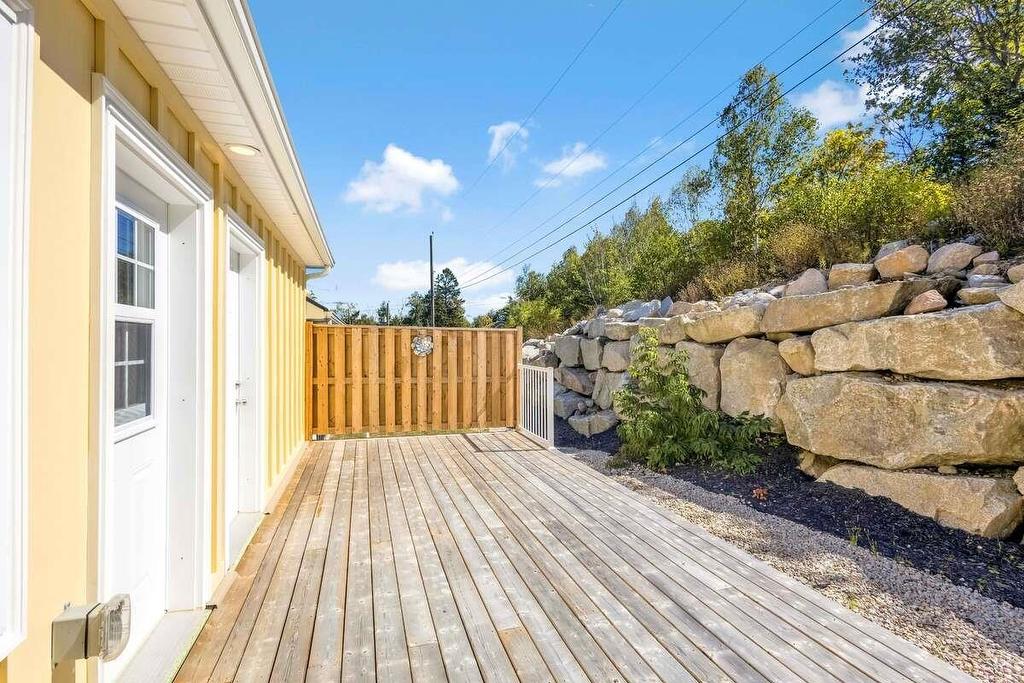 11 Lions Club Road, Fox Point, NS