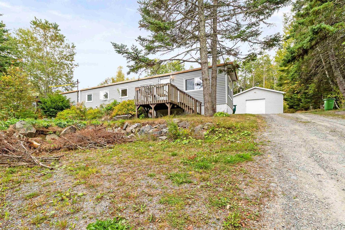 8252 Highway 1, Ardoise, NS