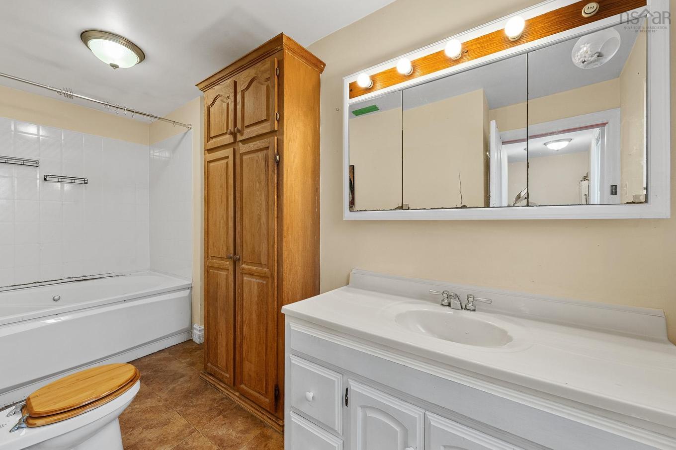 6135 North Street, Halifax, NS