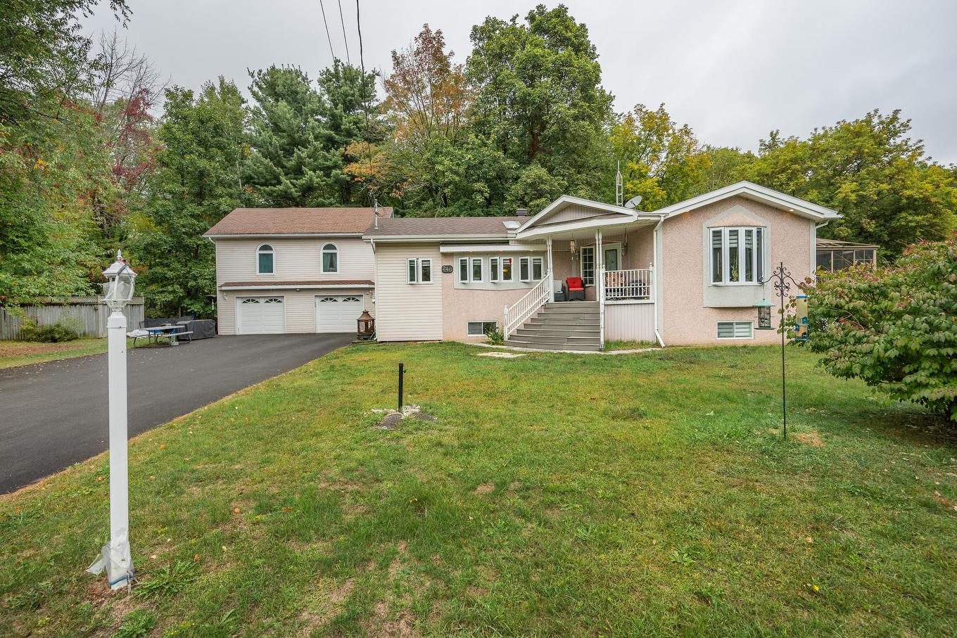 Frontage - 246 48E Rue O., Venise-En-Québec, QC - Outdoor With Facade
