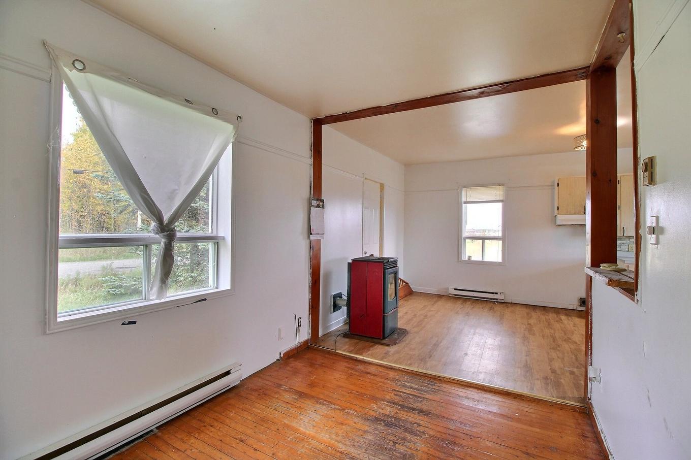 Overall view - 50 Ch. De La Promenade, Saint-Marc-De-Figuery, QC - Indoor Photo Showing Other Room