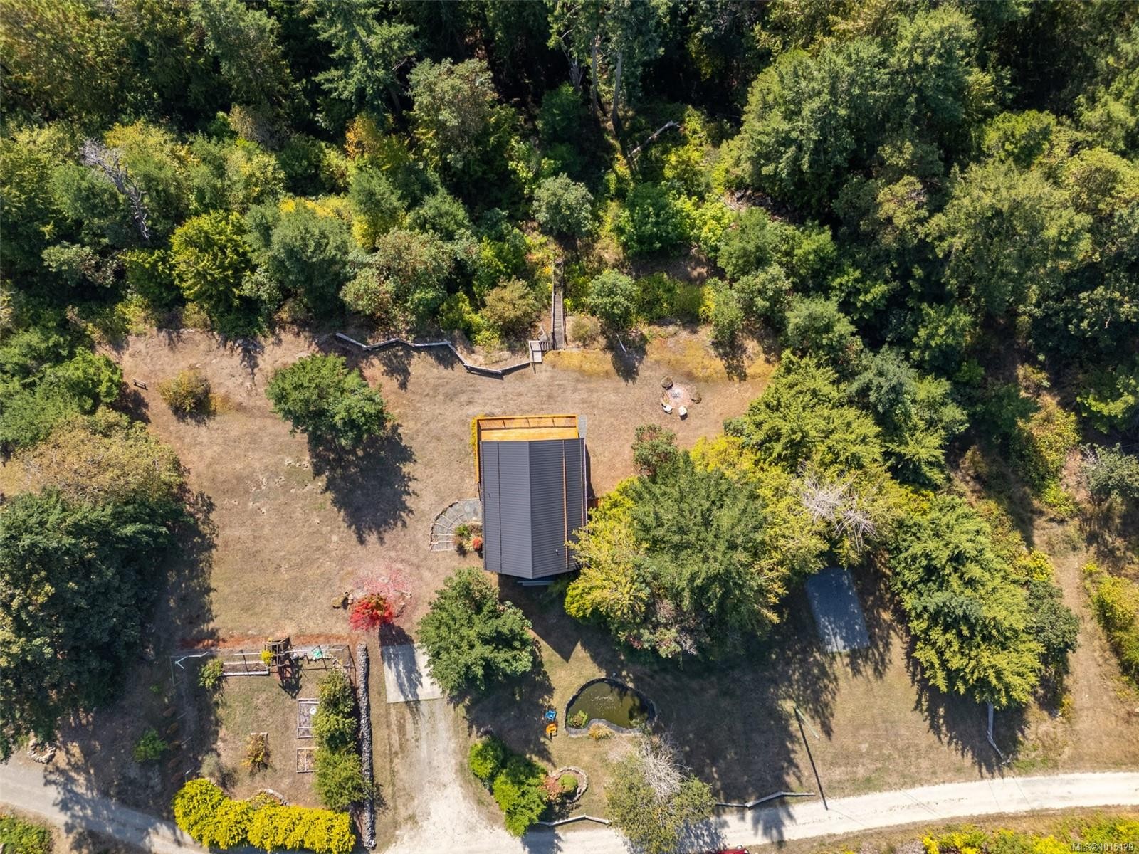 2405 Lindsey Rd, Nanaimo, BC