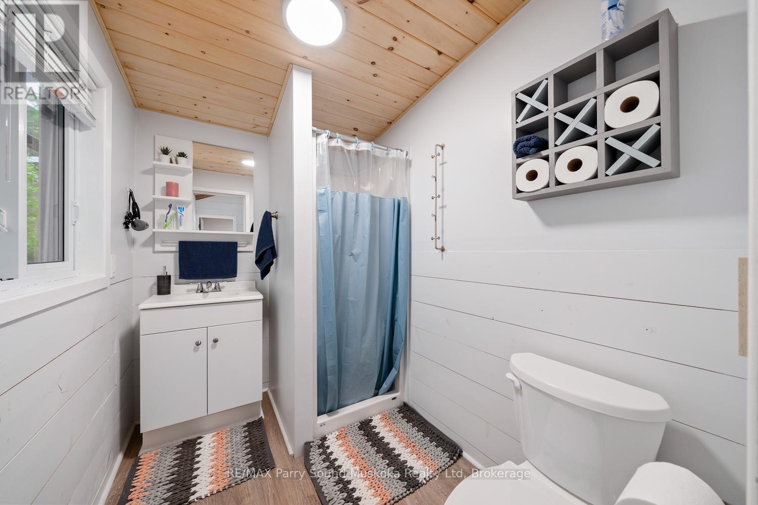 3 Macey Drive, Whitestone, ON - Indoor Photo Showing Bathroom