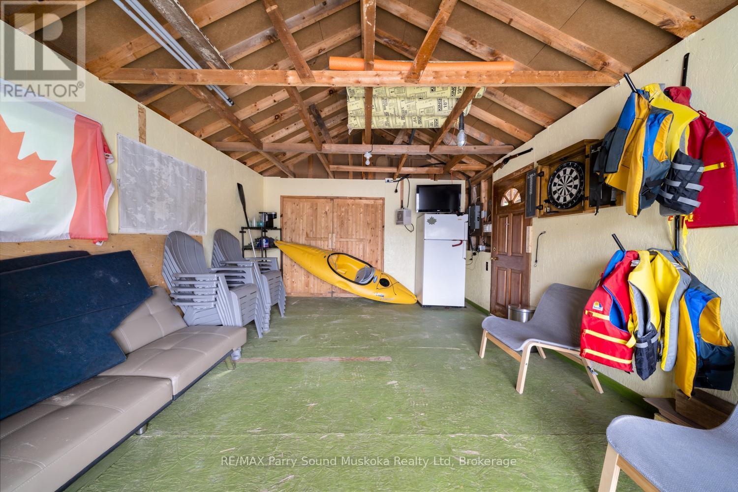 3 Macey Drive, Whitestone, ON - Indoor