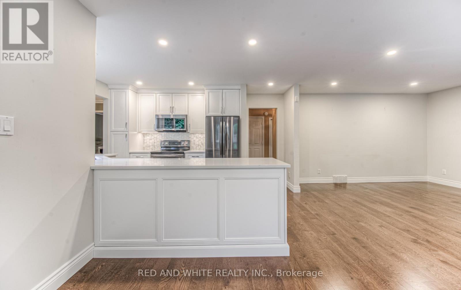 2 Morningview Place, Kitchener, ON - Indoor