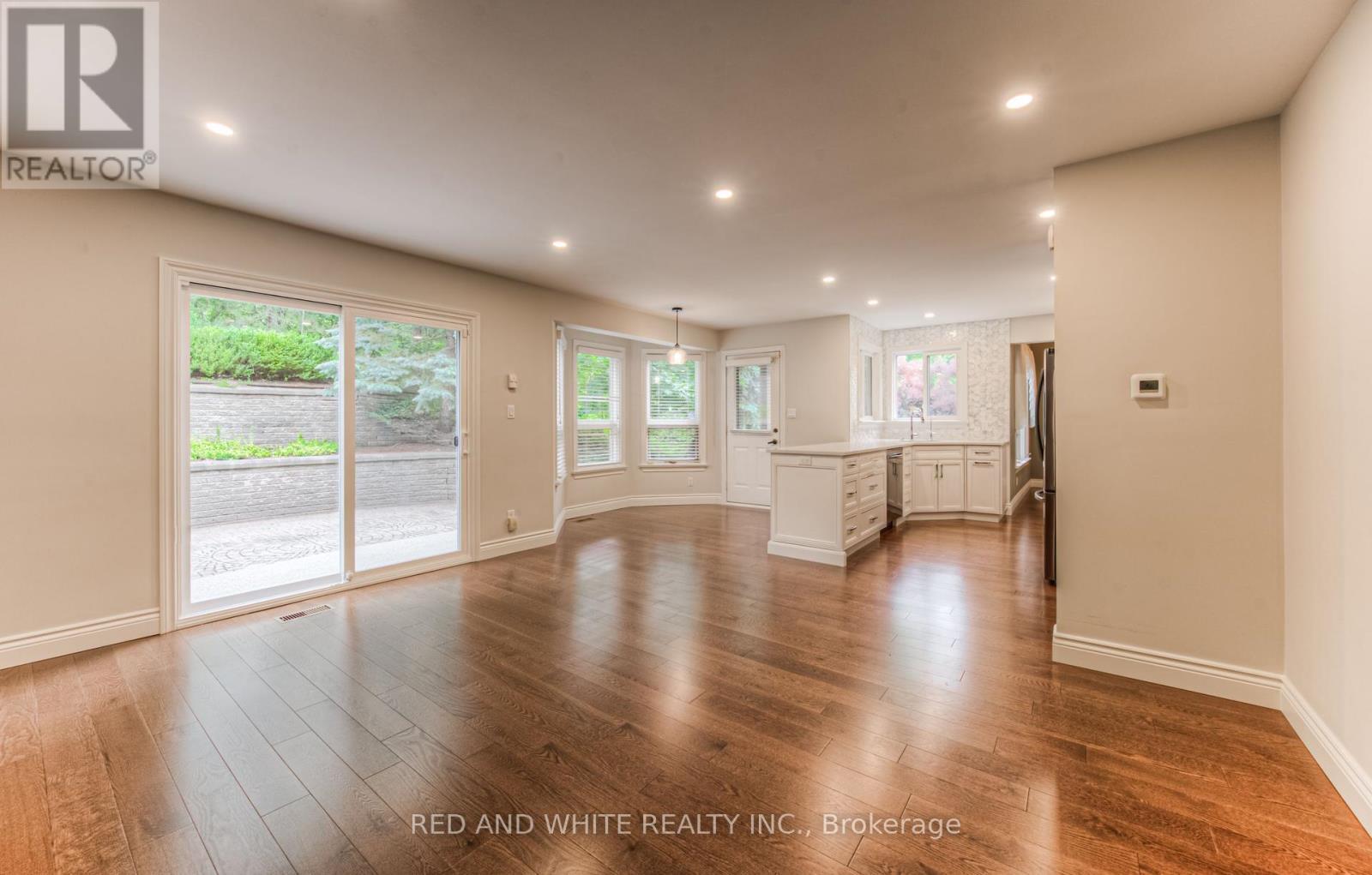 2 Morningview Place, Kitchener, ON - Indoor